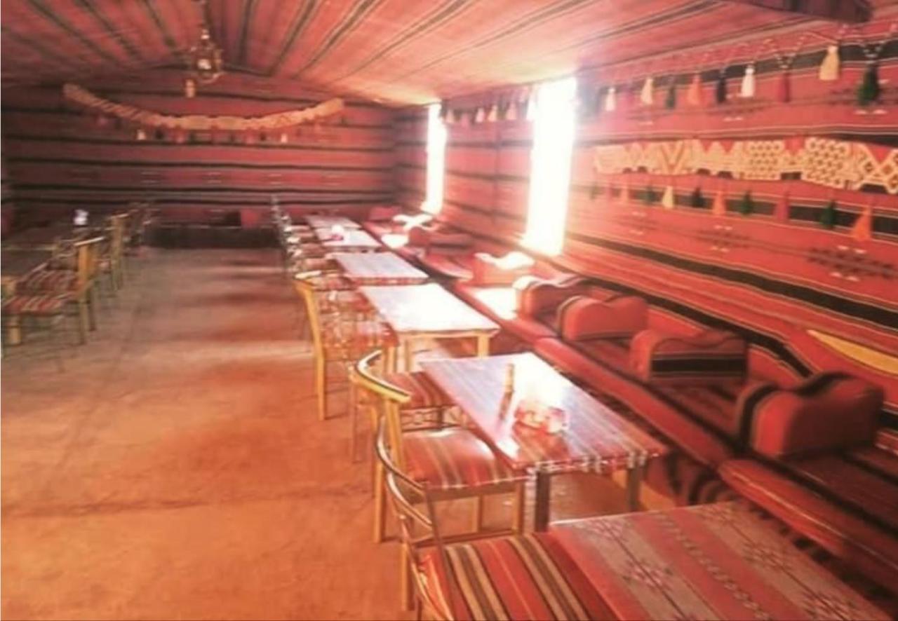 Bedouin Host Camp& With Tour Hotel Wadi Rum Exterior photo