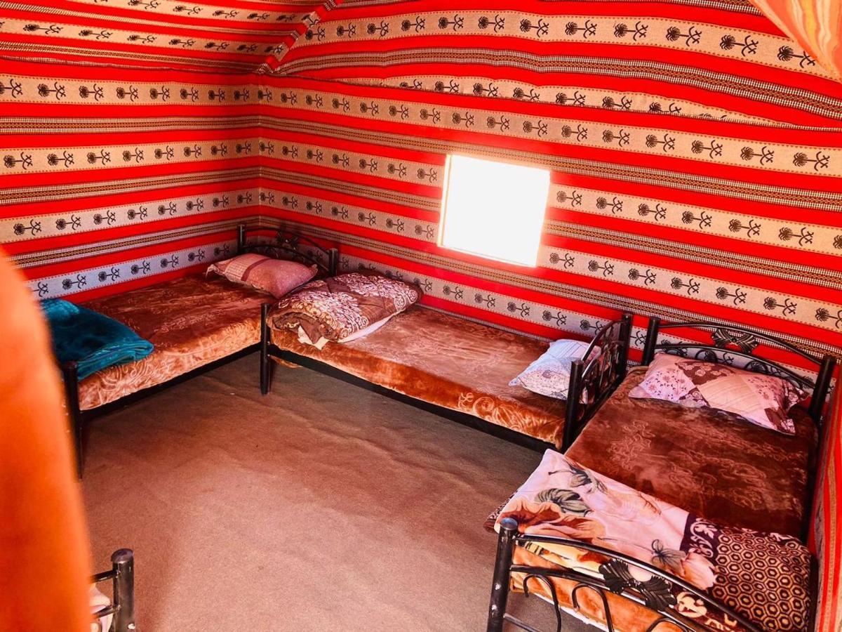 Bedouin Host Camp& With Tour Hotel Wadi Rum Exterior photo