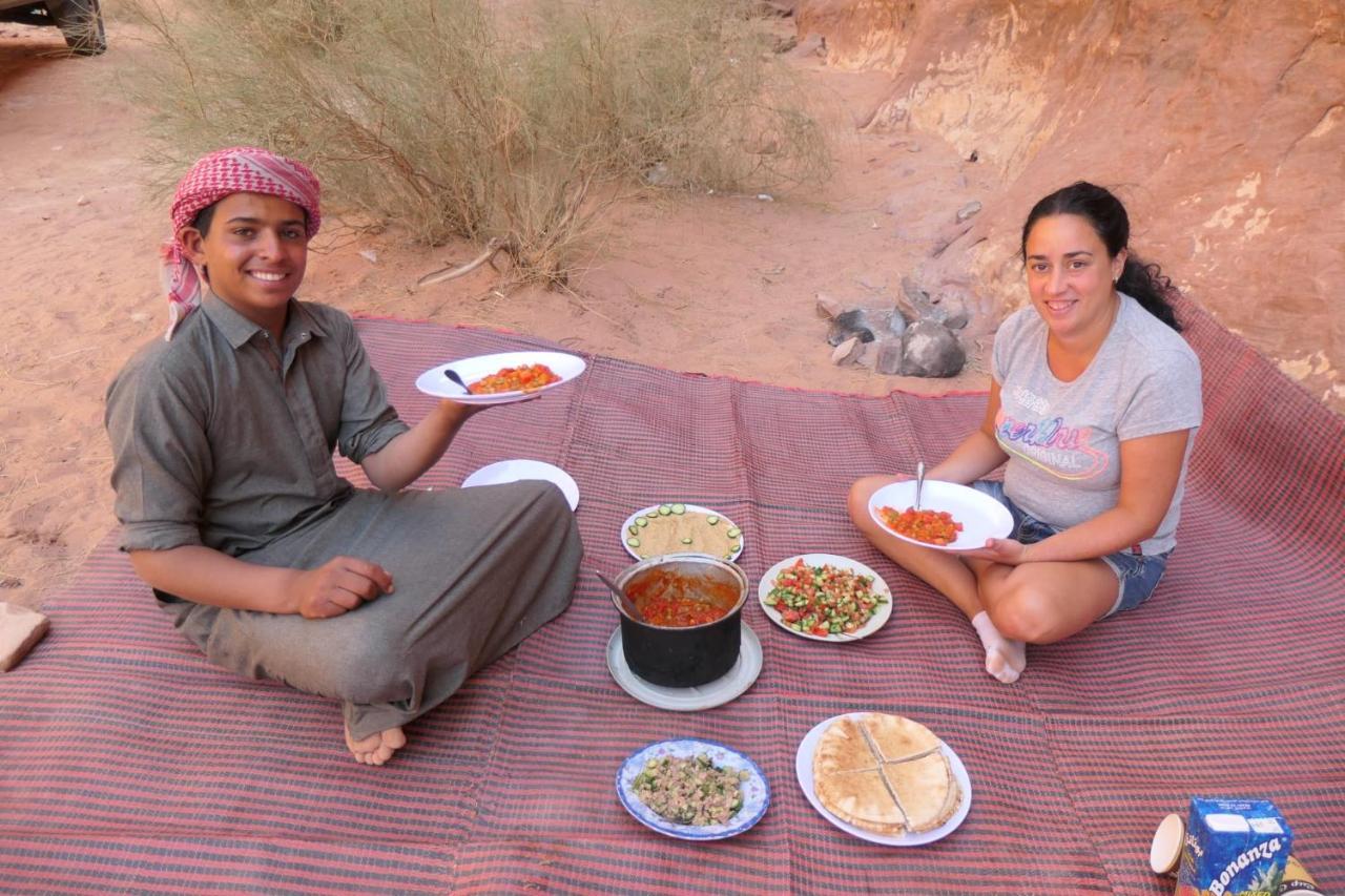 Bedouin Host Camp& With Tour Hotel Wadi Rum Exterior photo